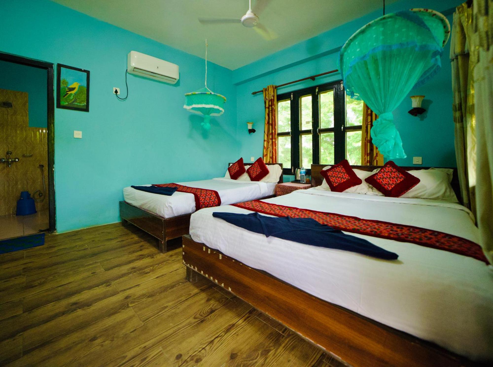 Chitwan Gaida Lodge - Animal Lovers & Birdwatchers Paradise Sauraha Eksteriør bilde